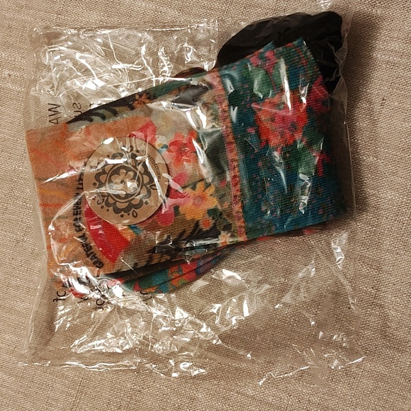 (2-SET) RAINBOW MUSHROOM SOCKS - Picture 11 of 11